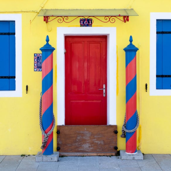 Will First Sight Of Your Front Door “Colour” A Buyer’s Entire House Viewing?